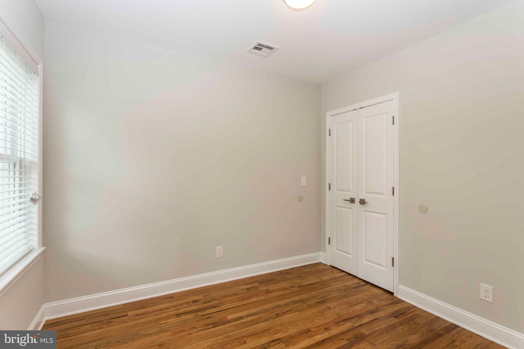 2023 Rittenhouse Square - Photo 6