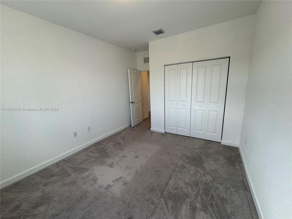 1130 Se 26th Rd - Photo 13