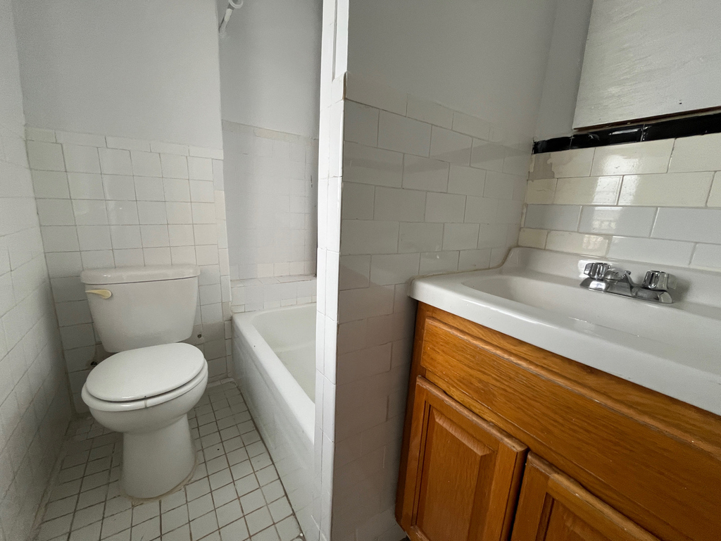 601 West 190th Street - Photo 6