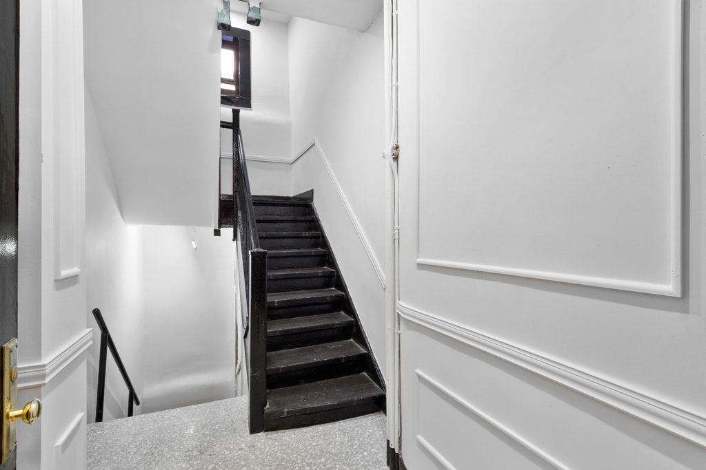 247 East 10th Street - Photo 5