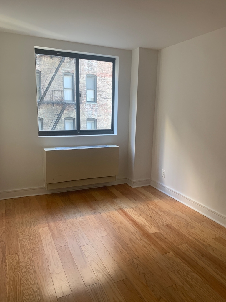 323 West 96th Street - Photo 4