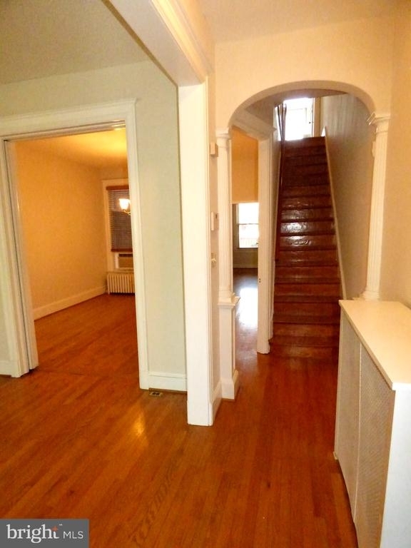 122 Adams St Nw - Photo 1