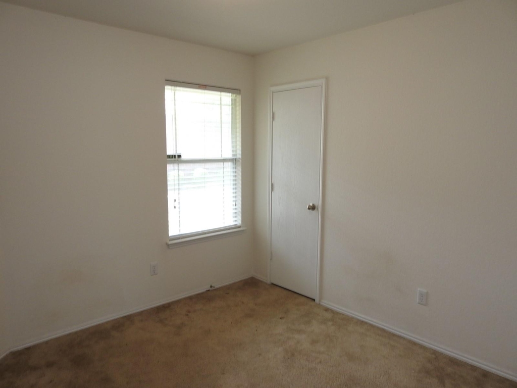 11305 Ashbrook Dr - Photo 11