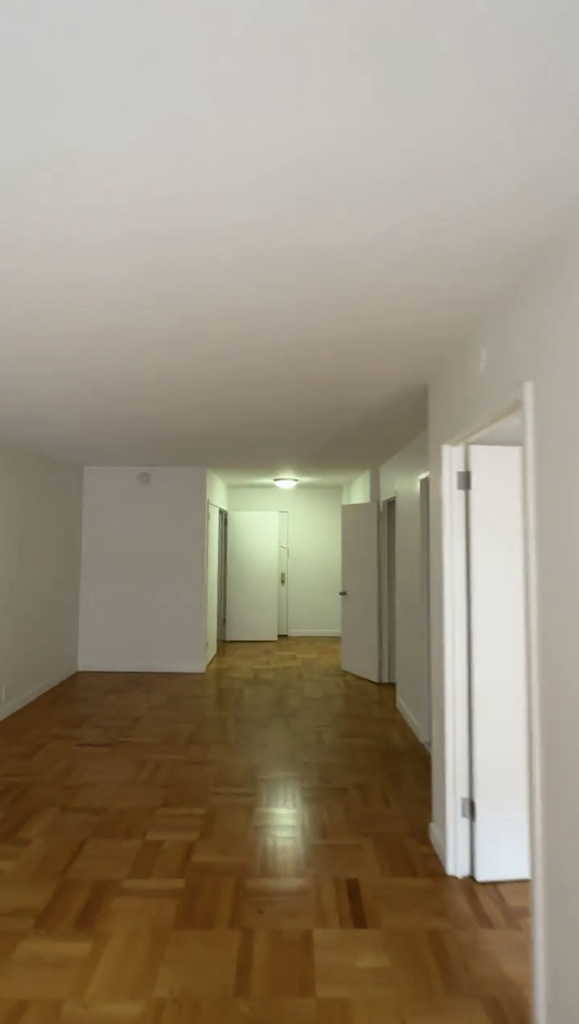 4th Avenue- East 13th - Photo 5