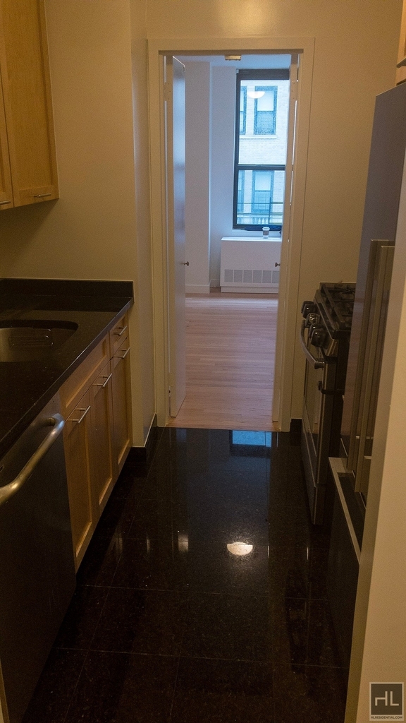 West 87th Street - Photo 2