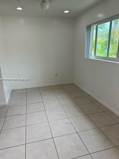 8216 Crespi Blvd - Photo 2