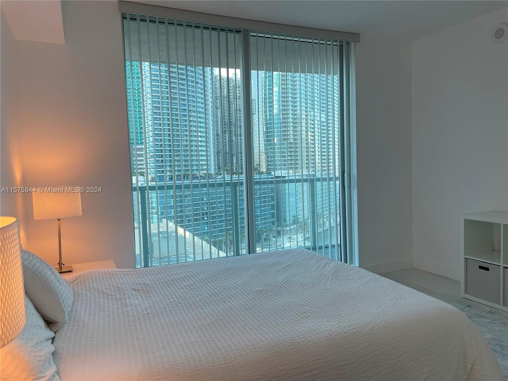 500 Brickell Ave - Photo 9