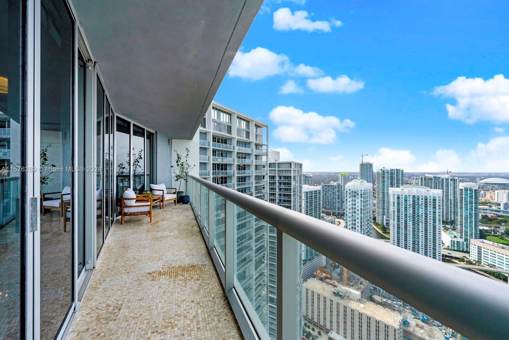 465 Brickell Ave - Photo 8