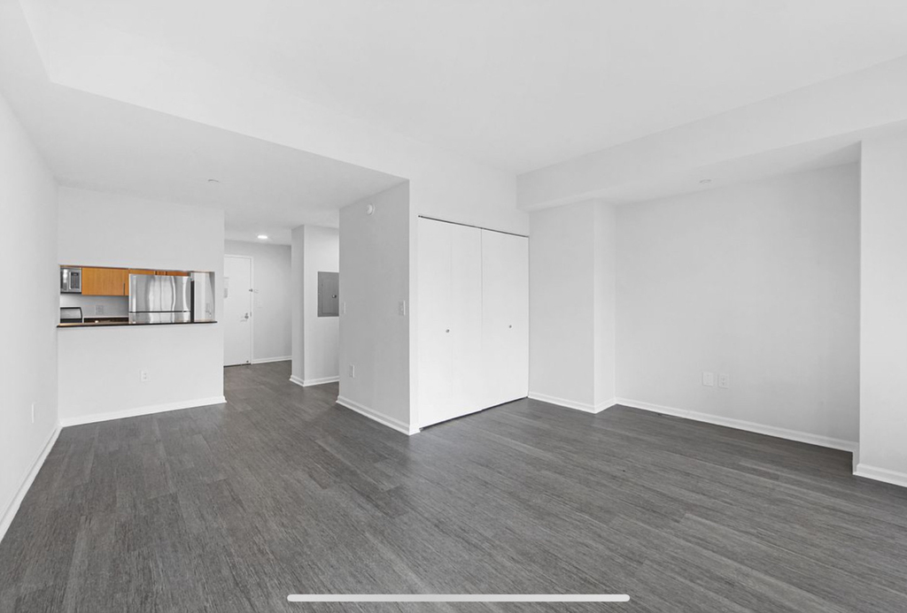 408 East 92nd Street - Photo 2