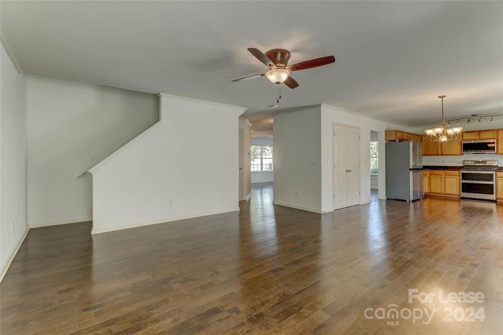 10705 Mountain Springs Drive - Photo 22