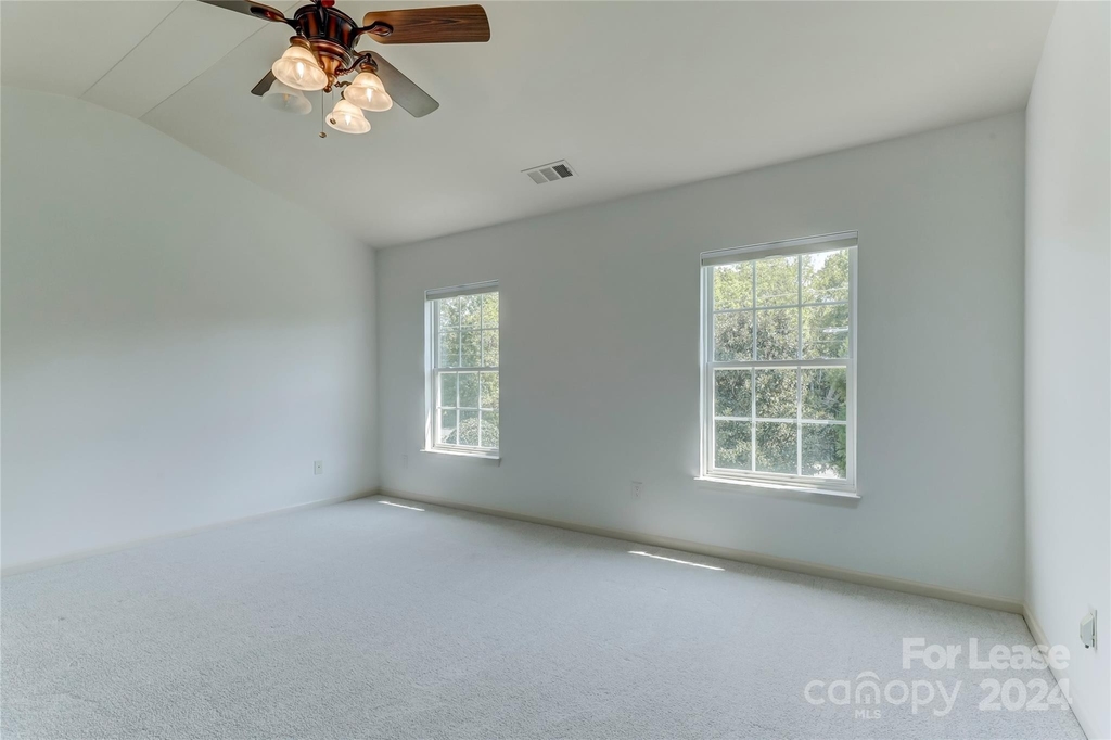 10705 Mountain Springs Drive - Photo 25