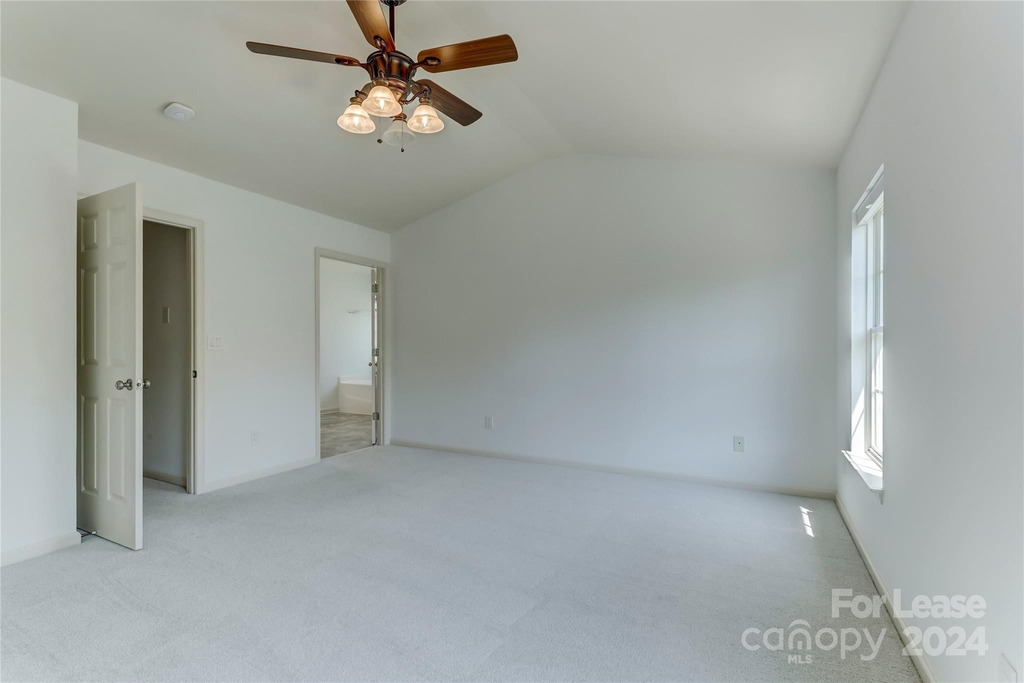 10705 Mountain Springs Drive - Photo 24