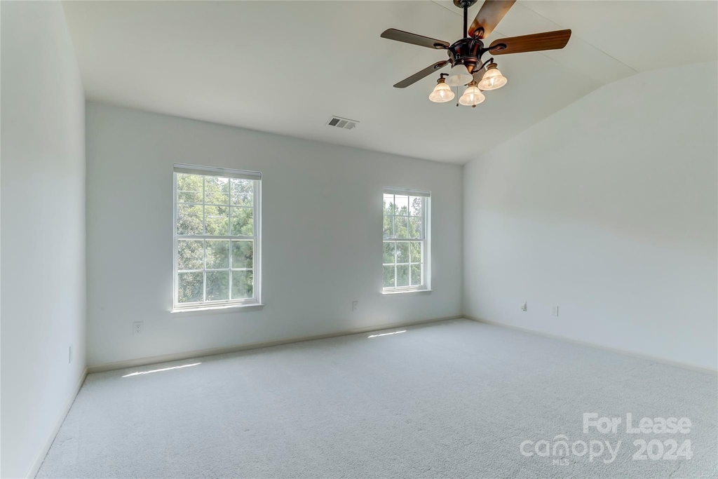 10705 Mountain Springs Drive - Photo 23