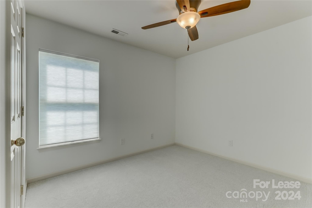 10705 Mountain Springs Drive - Photo 34