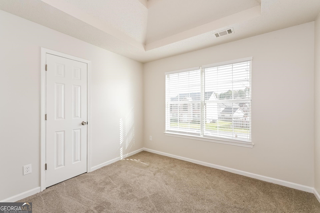 3075 Dogwood Avenue - Photo 10