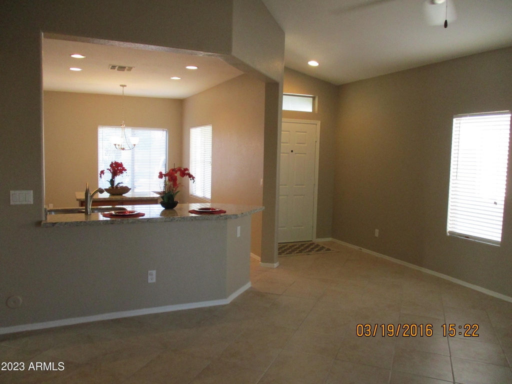 40513 N Territory Trail - Photo 3