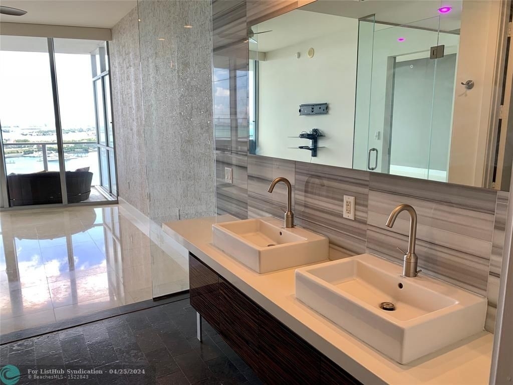 1100 Biscayne Blvd - Photo 12