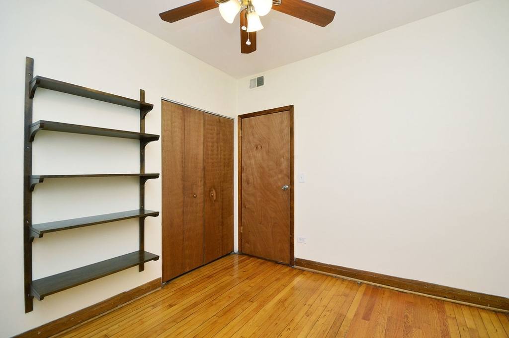 1403 W Diversey Parkway - Photo 11