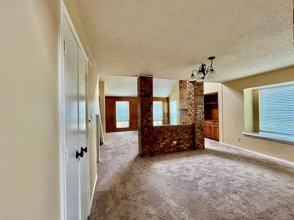 324 Lakewood Court - Photo 8