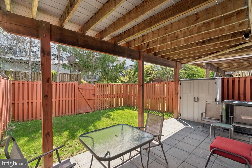 2711 Thornbrook Court - Photo 20