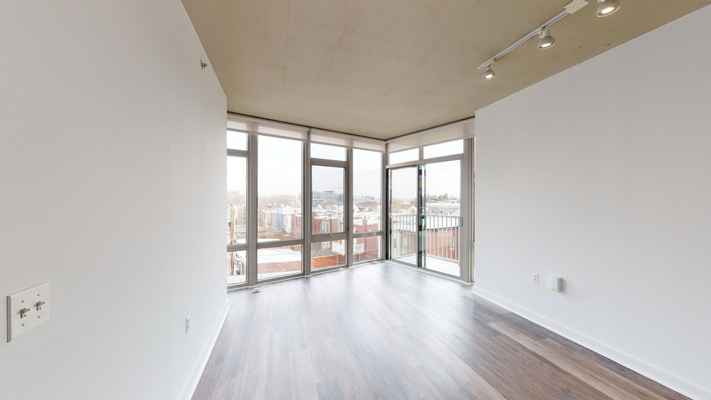 2303 14th Street Nw - Photo 2