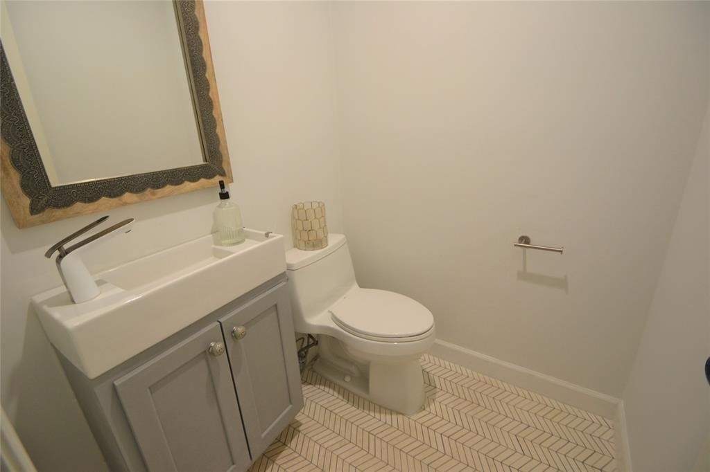 2626 Valley Field Drive - Photo 6