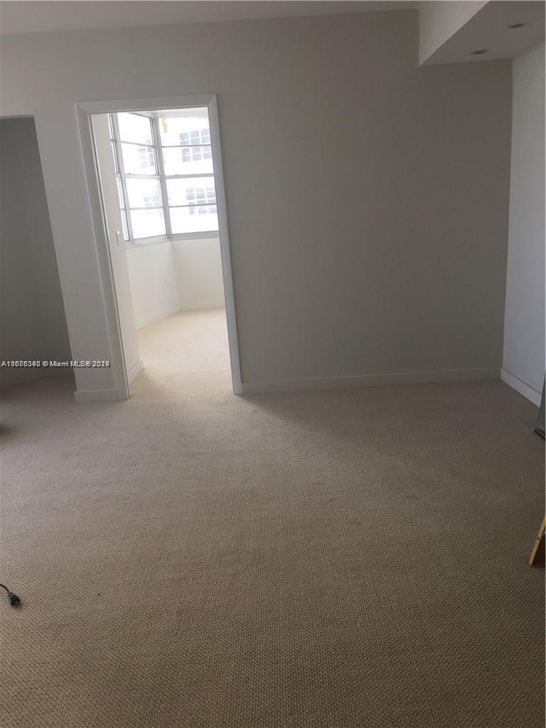 801 Brickell Bay Dr - Photo 2