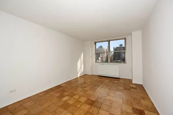 154 East 29th Street - Photo 1