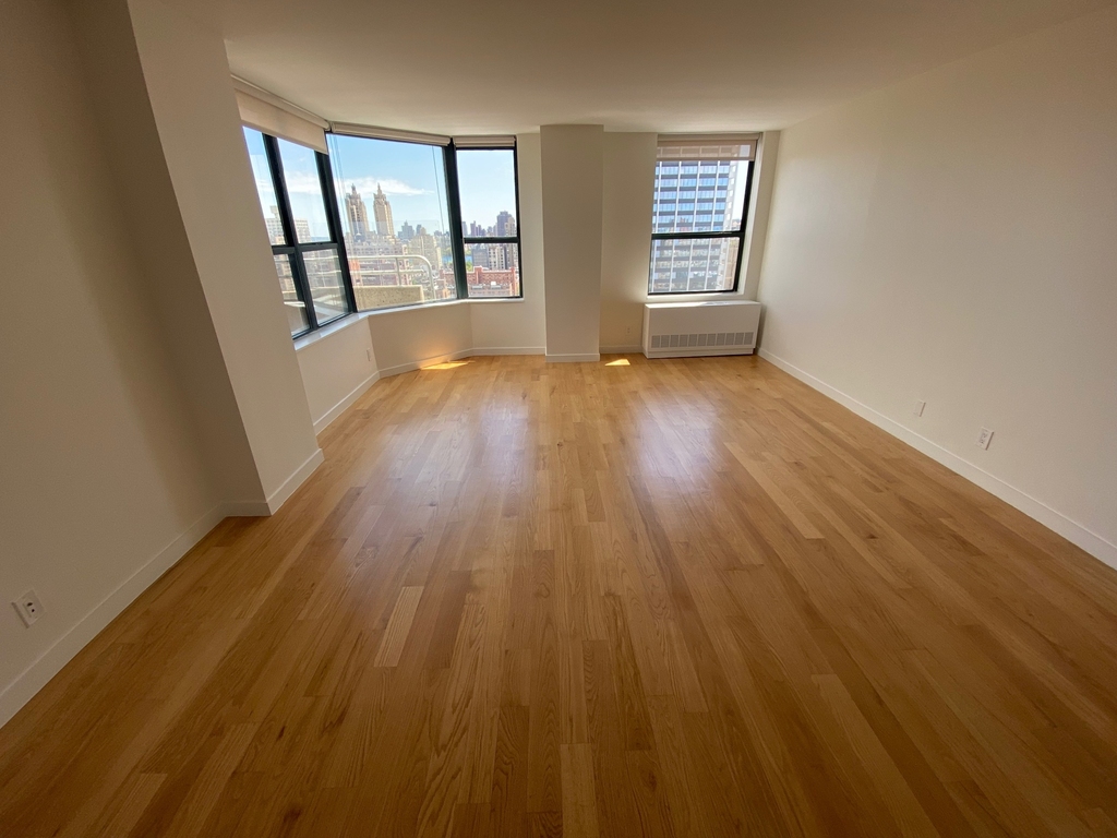  West 87th Street - Photo 1