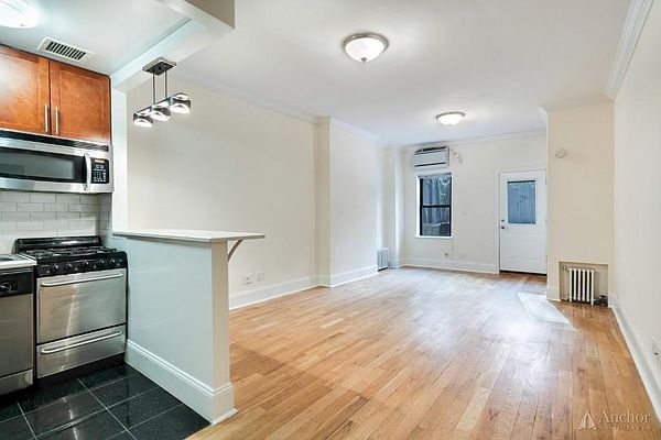 417 West 56th Street - Photo 3