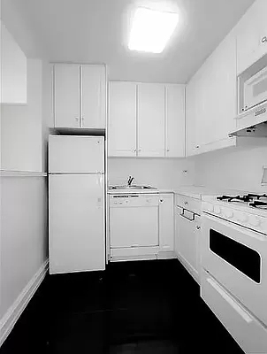 238 East 36th Street - Photo 5