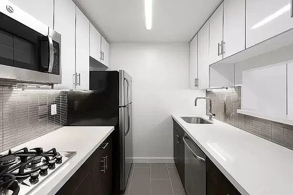 360 East 57th Street - Photo 4
