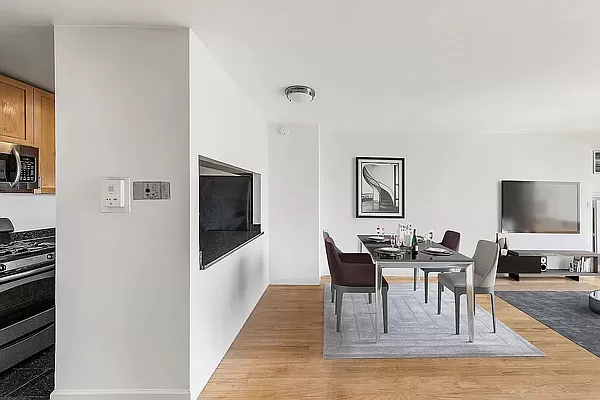 360 East 57th Street - Photo 1