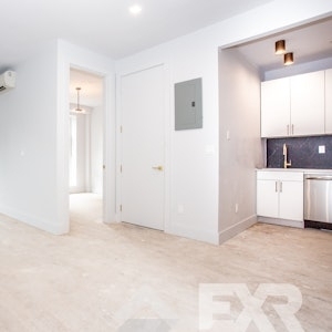 321 South 5th Street - Photo 2