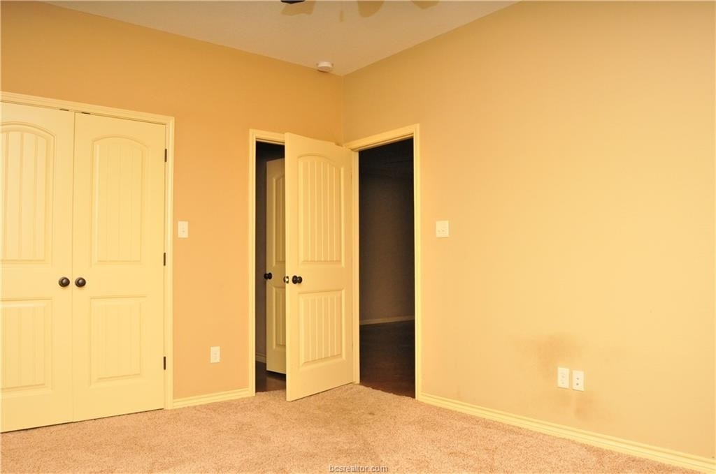 3001 Towers Parkway - Photo 10