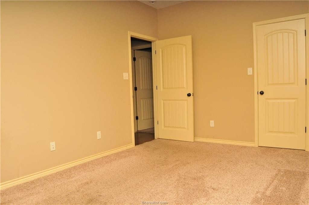 3001 Towers Parkway - Photo 13