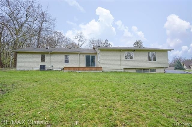 3245 W Long Lake Road - Photo 25