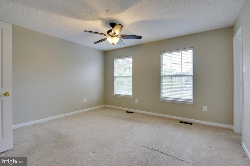 1702 Carriage Lamp Court - Photo 14