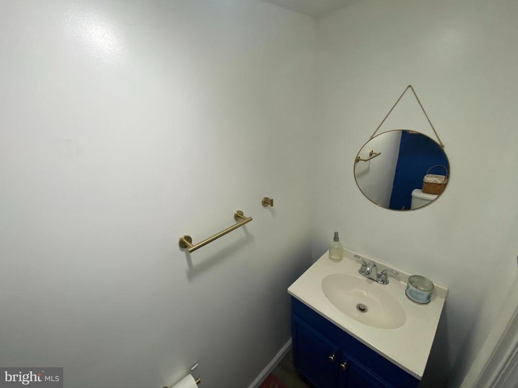 3850 Woodhaven Rd - Photo 4