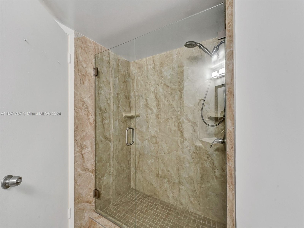 5880 Collins Ave - Photo 18