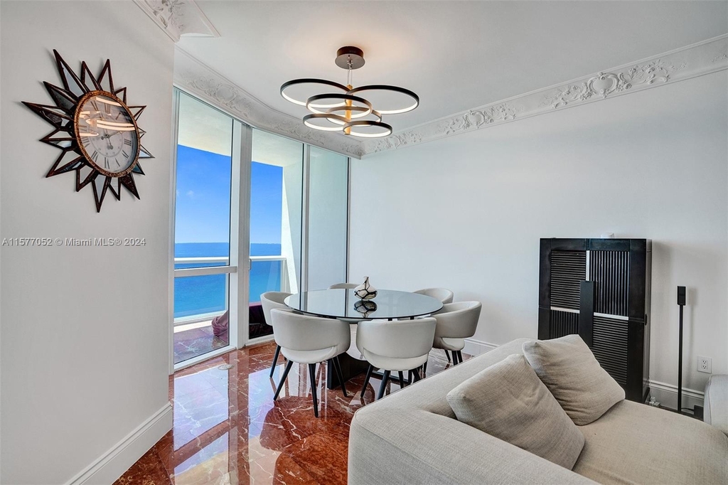 18201 Collins Ave - Photo 7