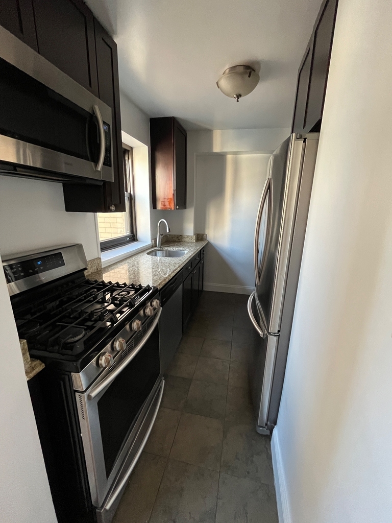 301 East 47th Street - Photo 1