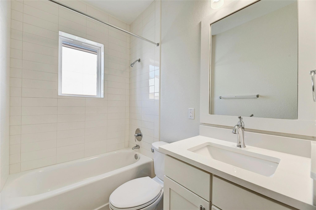 2827 Manor Rd - Photo 23