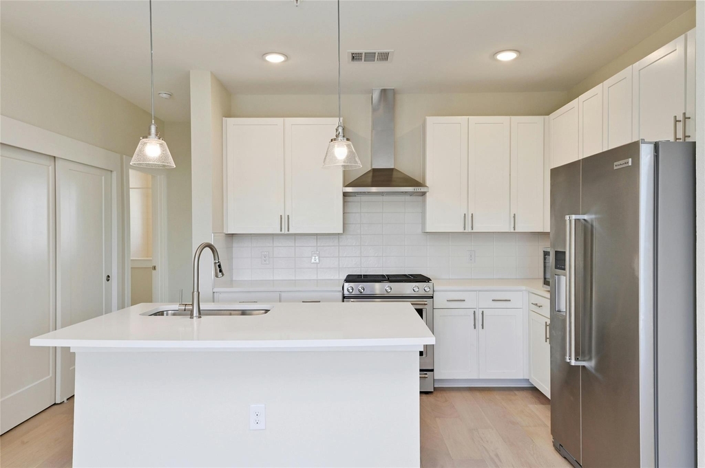 2827 Manor Rd - Photo 6