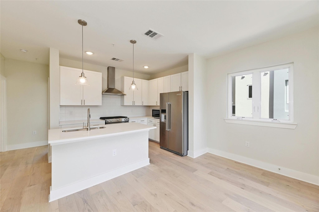 2827 Manor Rd - Photo 4