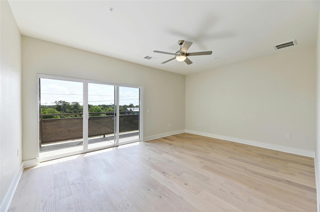 2827 Manor Rd - Photo 11