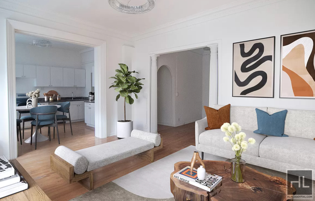 7 Avenue - Photo 3
