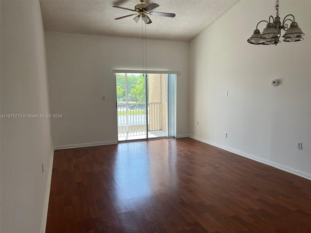 2163 Sw 80th Ter - Photo 2