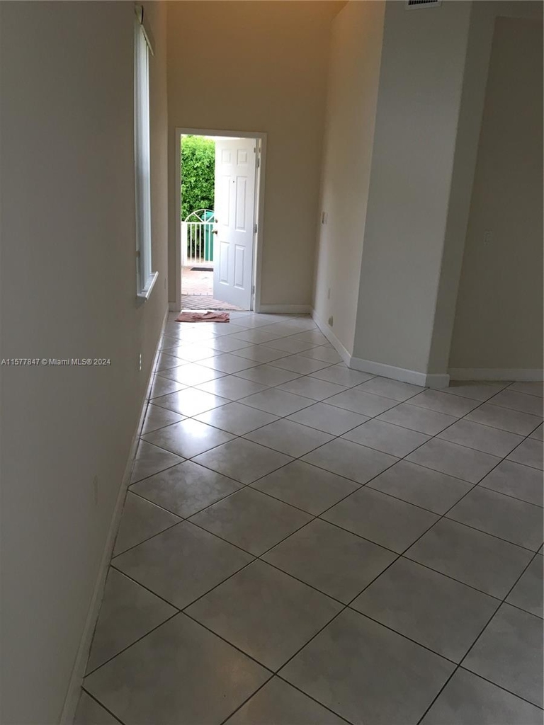 11244 Nw 54th Ter - Photo 6
