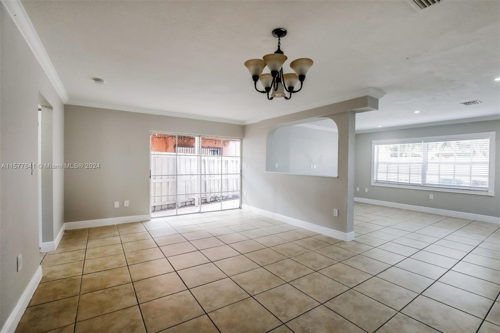 834 Nw 126th Ct - Photo 4